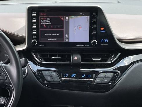 Used 2019 Toyota C-HR Limited FWD image 16