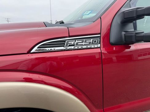 Used 2014 Ford F250 Lariat w/ Chrome Package image 5