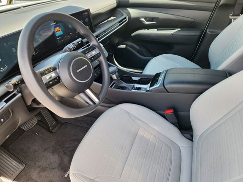 Certified 2025 Hyundai Santa Cruz SE AWD/4WD image 10