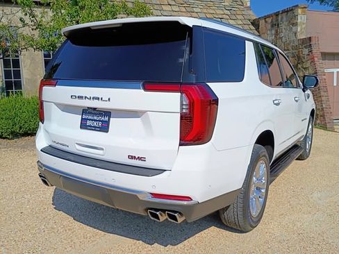 Used 2025 GMC Yukon Denali w/ LPO, Floor Liner Package RWD image 11
