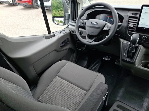 New 2026 Ford Transit 250 Low Roof AWD image 7