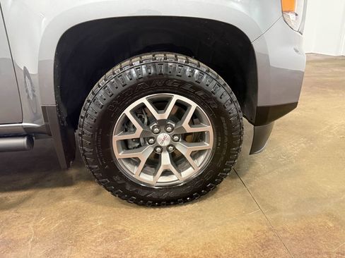Used 2022 GMC Canyon AT4 image 90