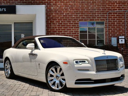 Certified 2018 Rolls-Royce Dawn image 19