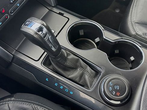 Used 2017 Ford Explorer Limited image 20