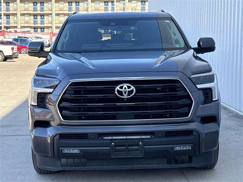 Used 2023 Toyota Sequoia SR5 w/ SR5 Premium Package image 6