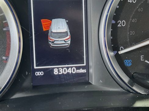 Used 2019 Toyota Highlander Limited AWD/4WD image 12