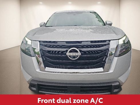 Used 2025 Nissan Pathfinder SV AWD/4WD image 5