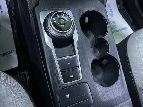 Used 2022 Ford Escape SE image 25