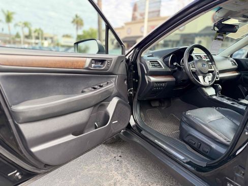 Used 2017 Subaru Outback 3.6R Limited AWD/4WD image 20
