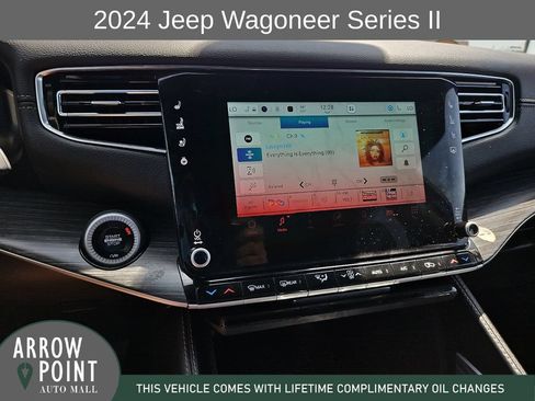 Used 2024 Jeep Wagoneer Series II w/ Flexible Seating Group RWD image 25
