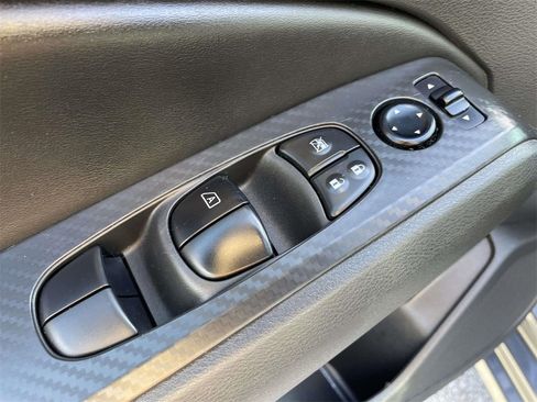 Used 2024 Nissan Altima 2.5 SV image 17