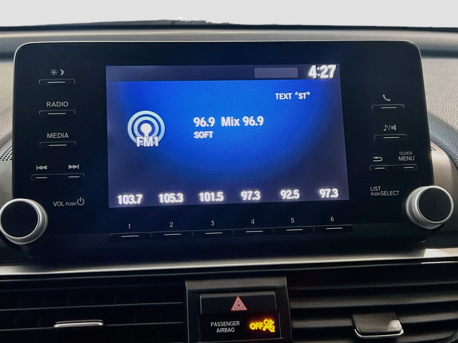 Used 2018 Honda Accord LX image 10