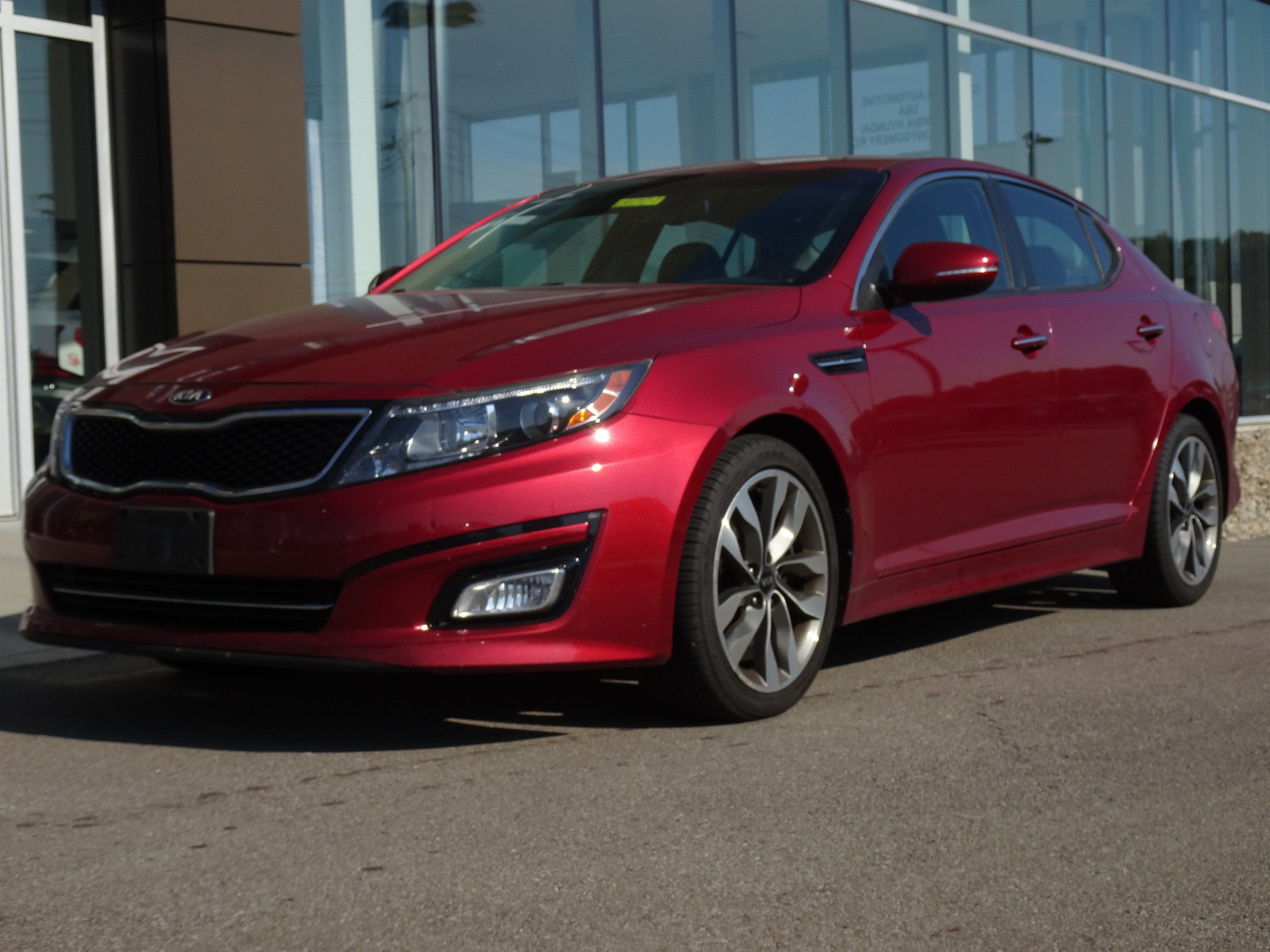 Used 2015 Kia Optima SX w/ SX Premium Technology Package FWD image 1