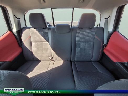 Used 2021 Toyota Tacoma SR5 image 18