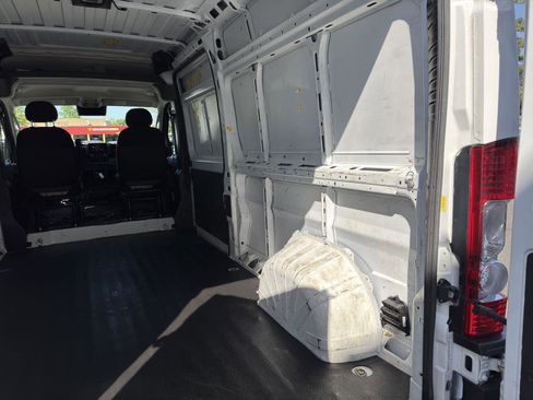 Used 2023 RAM ProMaster 2500 FWD image 19