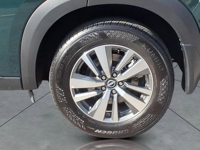 Used 2025 Nissan Pathfinder SL