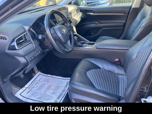 Used 2022 Toyota Camry SE image 12