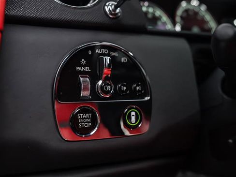 Used 2021 Rolls-Royce Cullinan AWD/4WD image 35