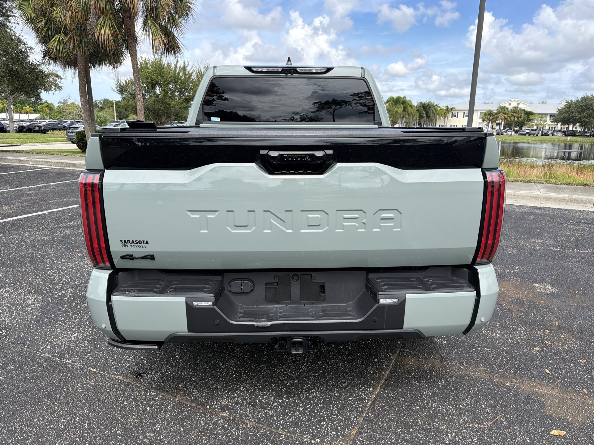 Used 2025 Toyota Tundra Platinum AWD/4WD image 5