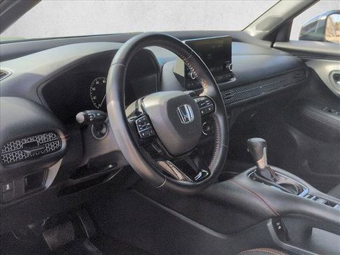 Used 2025 Honda HR-V Sport image 10