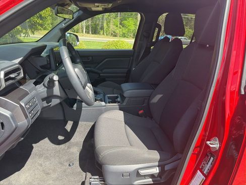 Used 2025 Toyota 4Runner SR5 image 10