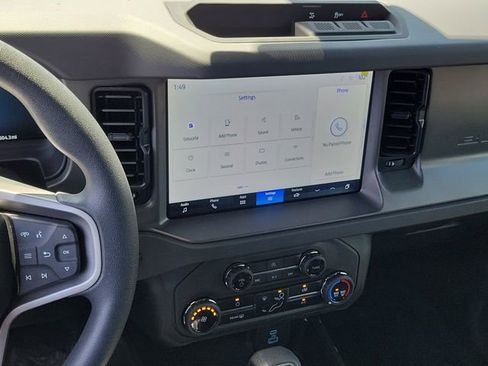 Used 2025 Ford Bronco 4-Door image 8