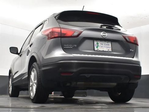 Used 2019 Nissan Rogue Sport SV FWD image 11