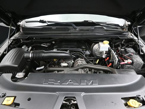 Used 2020 RAM 1500 Big Horn image 7