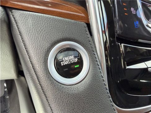 Used 2019 Cadillac Escalade ESV Premium Luxury RWD image 41