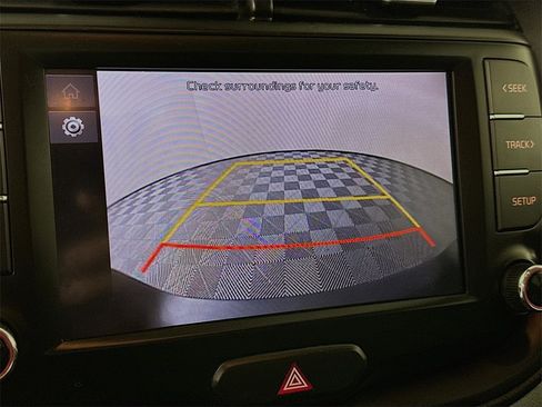 Used 2022 Kia Soul LX w/ Technology Package image 15