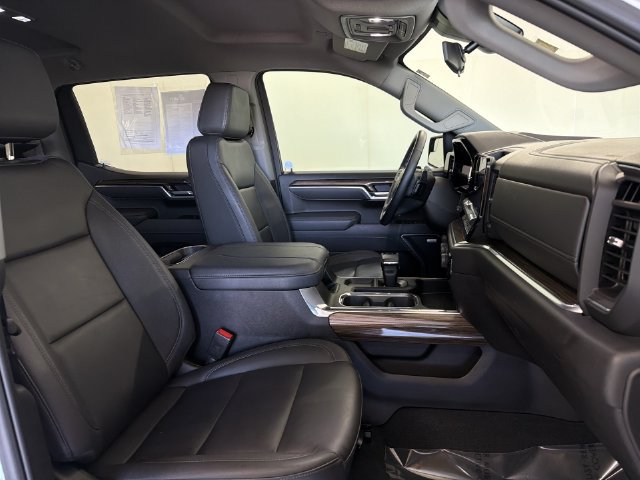 Certified 2025 Chevrolet Silverado 1500 RST w/ Convenience Package II AWD/4WD image 19