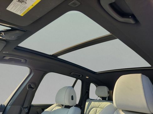 Used 2024 BMW X5 xDrive40i w/ Premium Package image 34