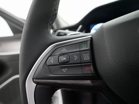 Used 2023 Jeep Grand Cherokee Limited w/ Black Appearance Package image 18