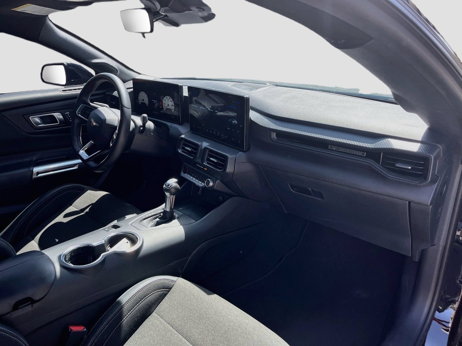 Used 2024 Ford Mustang Coupe RWD image 27