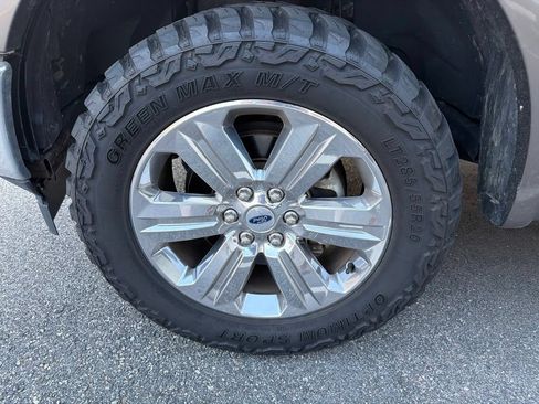 Used 2020 Ford F150 Lariat w/ Equipment Group 502A Luxury AWD/4WD image 6