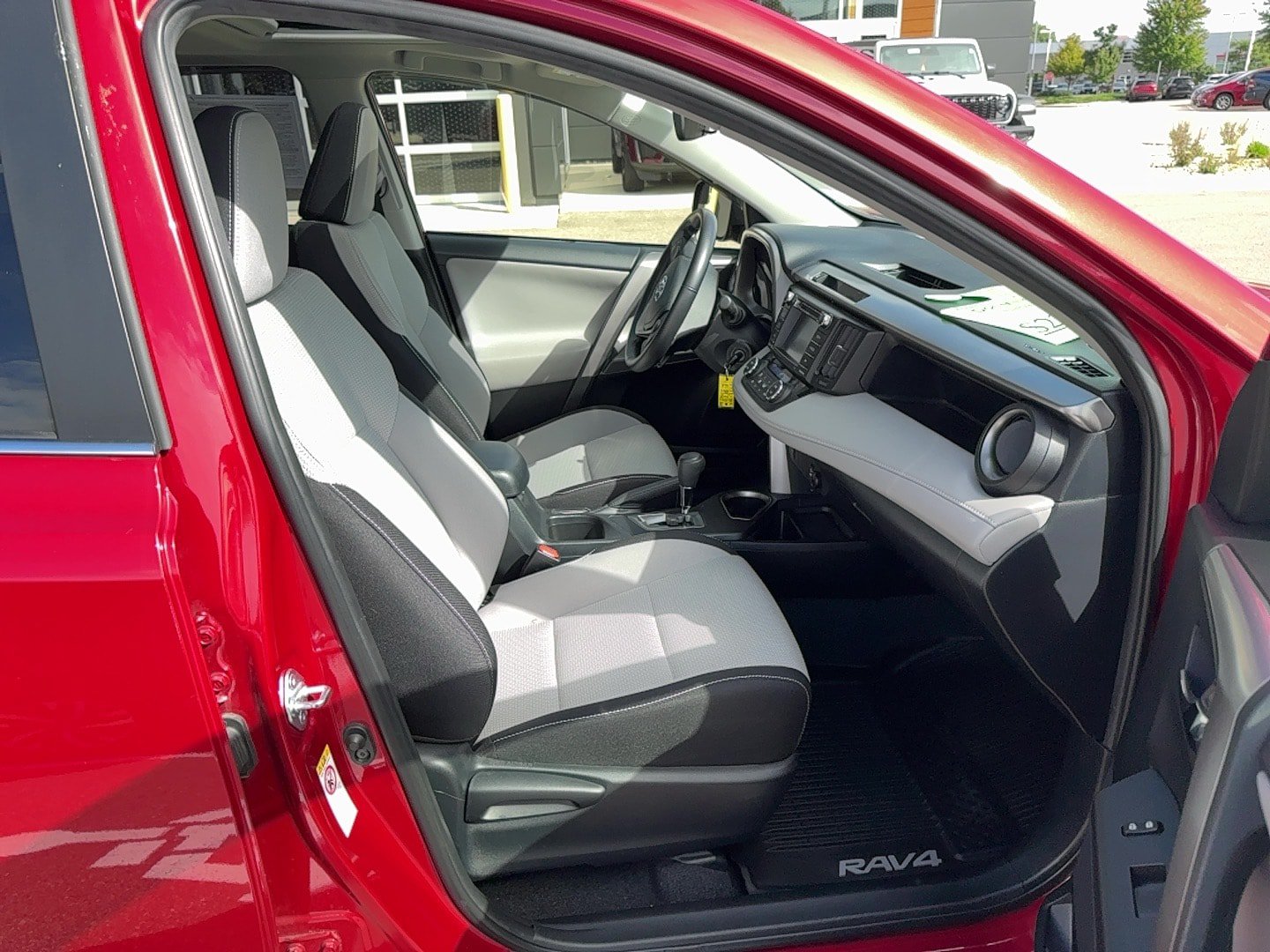 Used 2017 Toyota RAV4 XLE w/ All Weather Liner Package AWD/4WD image 19