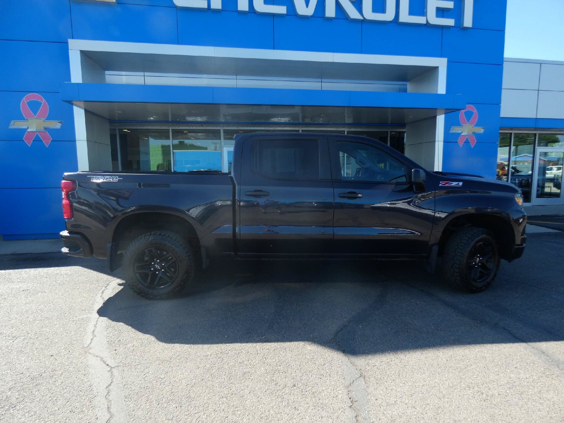 Certified 2023 Chevrolet Silverado 1500 Custom Trail Boss AWD/4WD image 2