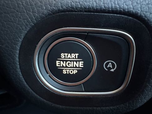 Used 2025 Mercedes-Benz GLE 350 4MATIC image 26