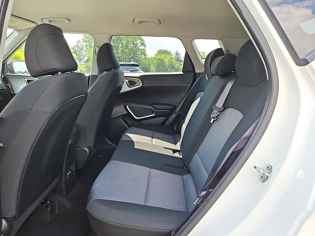 Used 2023 Kia Soul S FWD image 12
