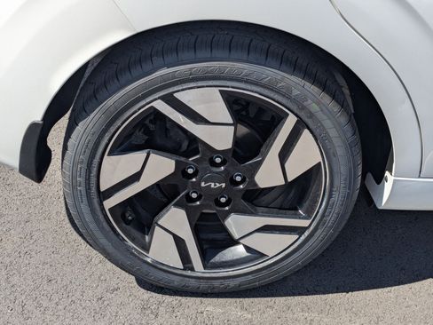 Certified 2023 Kia Soul GT-Line w/ GT-Line Technology Package FWD image 12