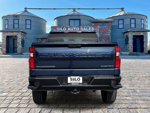 Used 2020 Chevrolet Silverado 1500 Custom Trail Boss w/ Custom Convenience Package image 4