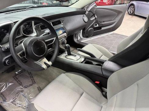 Used 2011 Chevrolet Camaro LT RWD image 29