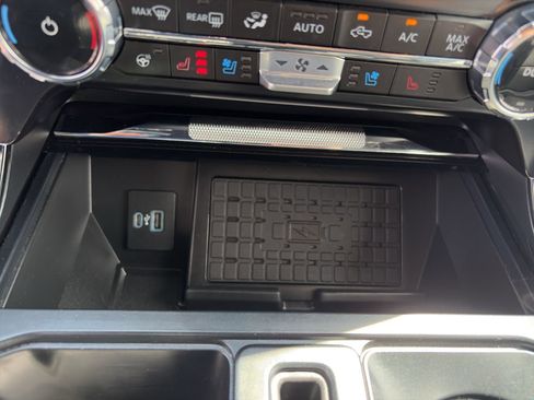 Used 2023 Ford F150 Lariat w/ Equipment Group 502A High AWD/4WD image 17