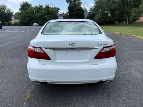 Used 2012 Lexus LS 460 w/ Comfort Pkg RWD image 6