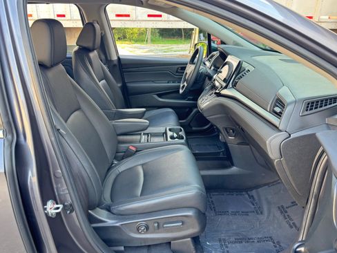Used 2024 Honda Odyssey EX-L image 15