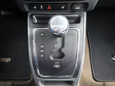 Used 2016 Jeep Patriot High Altitude image 35