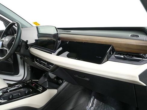 Certified 2025 Audi Q6 e-tron Premium w/ Convenience Package image 23