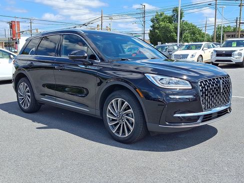 Used 2023 Lincoln Corsair Reserve w/ Equipment Group 201A AWD/4WD image 3