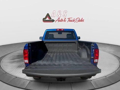 Used 2018 RAM 1500 Express AWD/4WD image 16