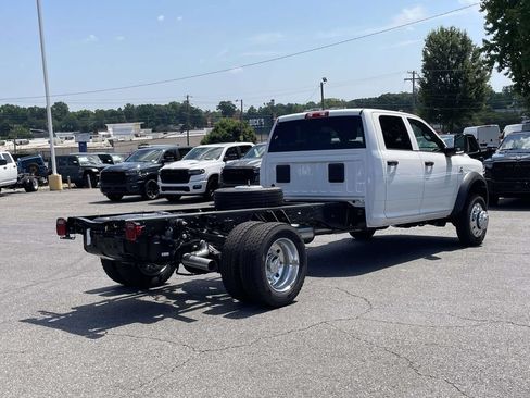 New 2026 RAM 5500 Tradesman w/ Chrome Appearance Group AWD/4WD image 8